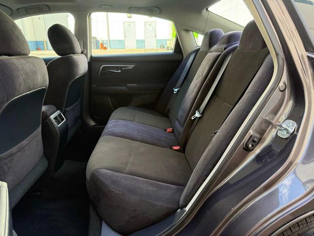 Photo of 2013 Java Metallic Nissan Altima