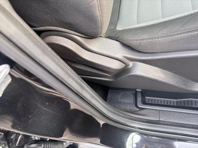 Photo of 2015 Tuxedo Black Ford Escape