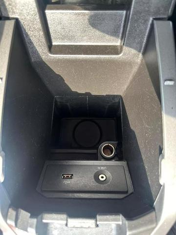 Photo of 2015 Tuxedo Black Ford Escape