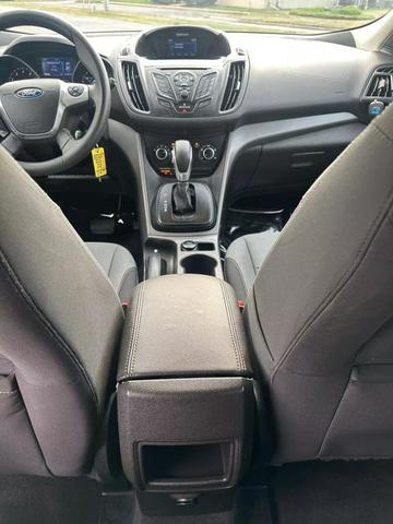 Photo of 2015 Tuxedo Black Ford Escape