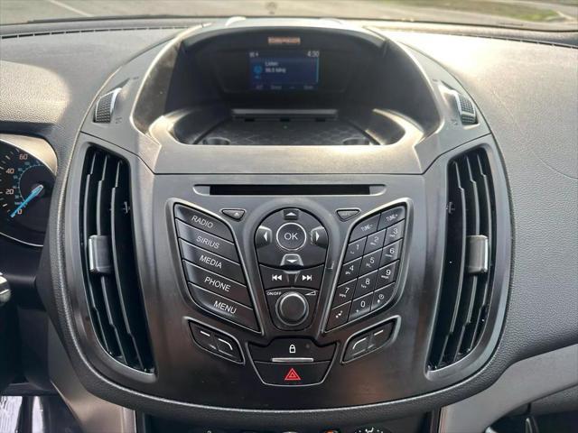 Photo of 2015 Tuxedo Black Ford Escape