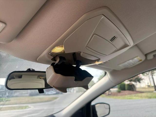 Photo of 2015 Tuxedo Black Ford Escape