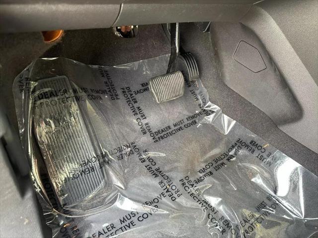 Photo of 2015 Tuxedo Black Ford Escape