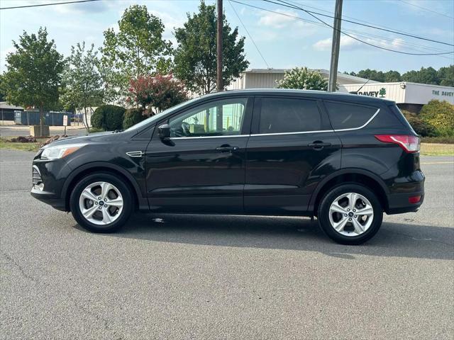 Photo of 2015 Tuxedo Black Ford Escape