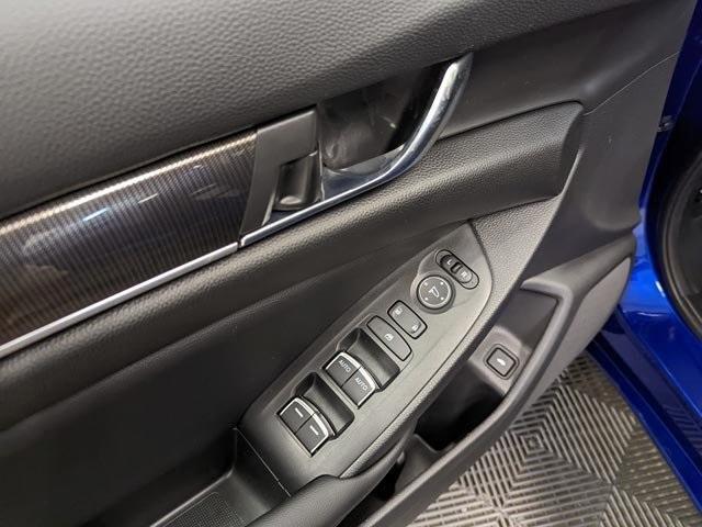 Photo of 2022 Still Night Pearl Honda Accord