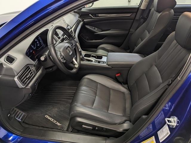 Photo of 2022 Still Night Pearl Honda Accord