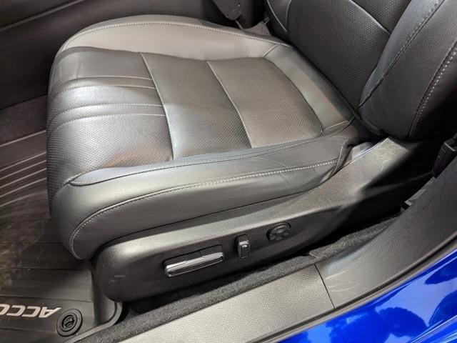 Photo of 2022 Still Night Pearl Honda Accord