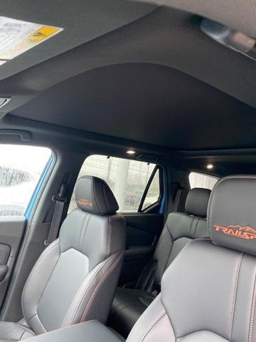Photo of 2025 Platinum White Honda Pilot