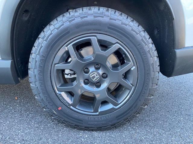 Photo of 2025 Platinum White Honda Pilot