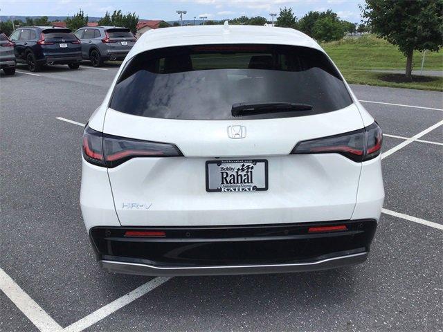 Photo of 2026 Platinum White Honda HR-V