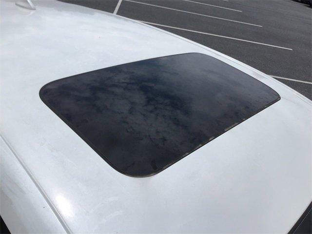 Photo of 2026 Platinum White Honda HR-V