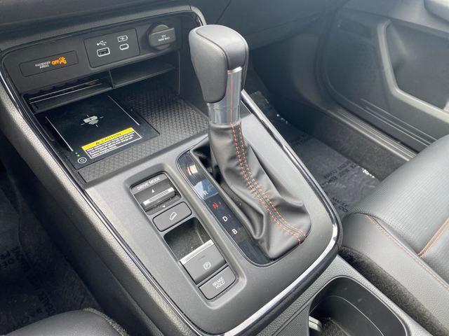 Photo of 2025 Platinum White Pearl Honda CR-V Hybrid