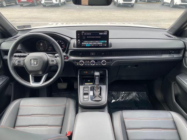 Photo of 2025 Platinum White Pearl Honda CR-V Hybrid