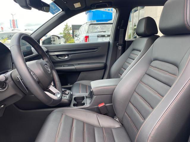 Photo of 2025 Platinum White Pearl Honda CR-V Hybrid