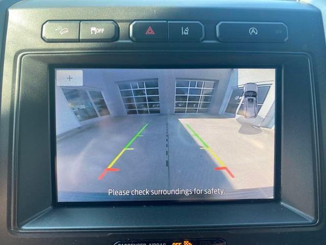Photo of 2020 Blue Metallic Ford Expedition