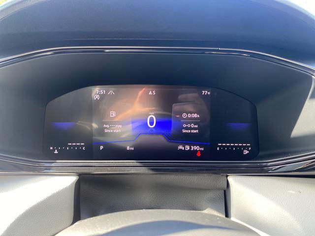 Photo of 2025 Platinum Gray Metallic Volkswagen Taos