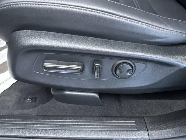 Photo of 2023 Crystal Black Pearl Honda CR-V
