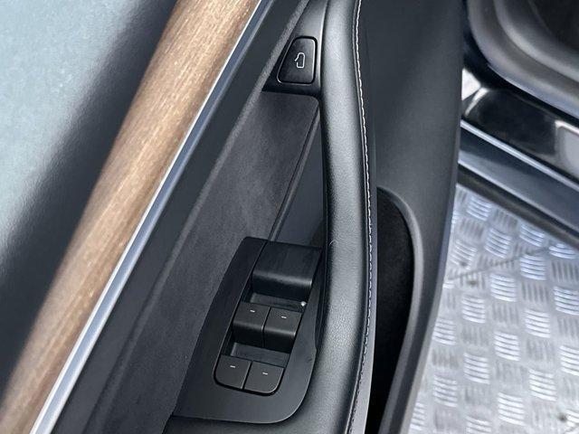 Photo of 2023 Black Tesla Model Y