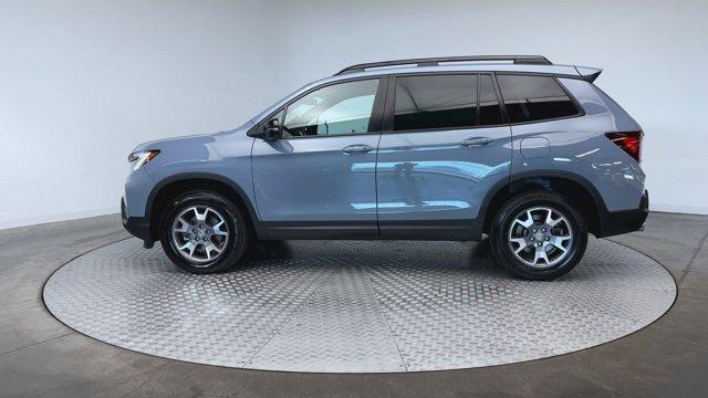 Photo of 2022 Sonic Gray Pearl Honda Passport