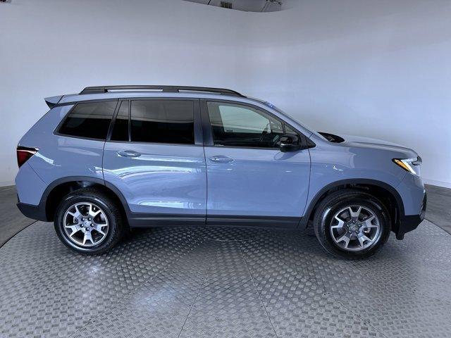 Photo of 2022 Sonic Gray Pearl Honda Passport