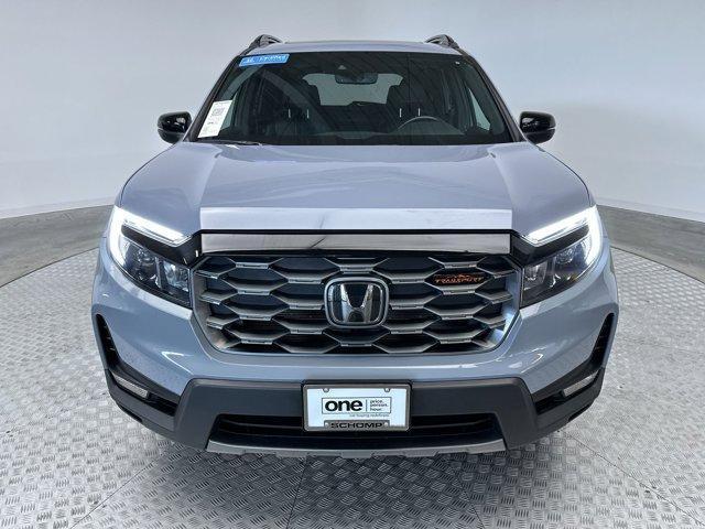 Photo of 2022 Sonic Gray Pearl Honda Passport