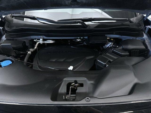 Photo of 2022 Sonic Gray Pearl Honda Passport