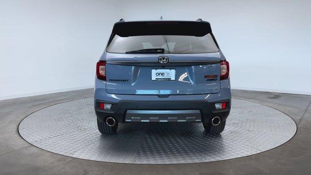 Photo of 2022 Sonic Gray Pearl Honda Passport