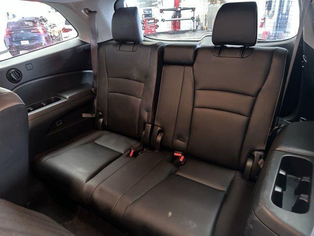 Photo of 2022 Modern Steel Metallic Honda Pilot