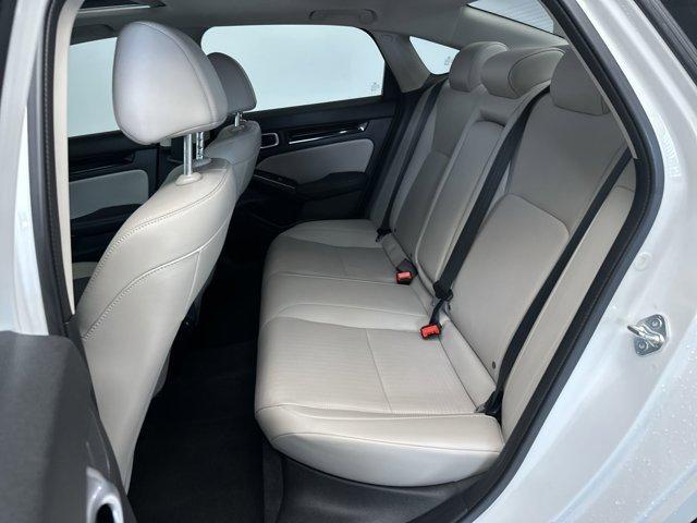 Photo of 2023 Platinum White Pearl Honda Civic