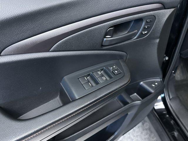 Photo of 2023 Crystal Black Pearl Honda Passport