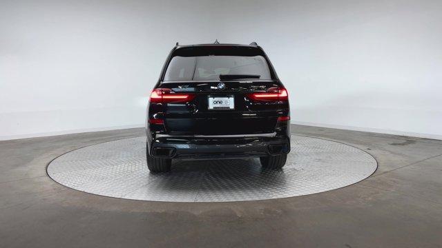 Photo of 2021 Black Sapphire Metallic BMW X7