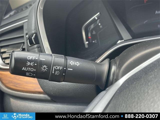 Photo of 2022 Platinum White Pearl Honda CR-V
