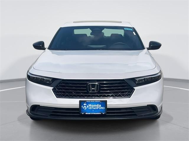 Photo of 2025 Platinum White Pearl Honda Accord Hybrid