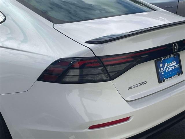 Photo of 2025 Platinum White Pearl Honda Accord Hybrid