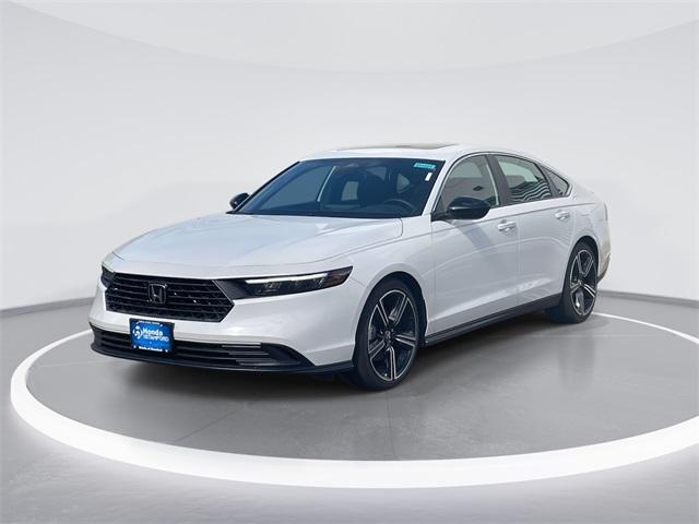 Photo of 2025 Platinum White Pearl Honda Accord Hybrid