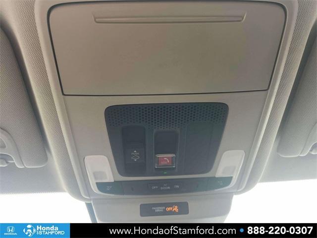 Photo of 2024 Solar Silver Metallic Honda Accord