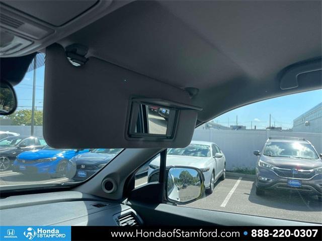Photo of 2025 Platinum White Pearl Honda Ridgeline