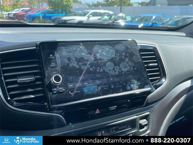 Photo of 2025 Platinum White Pearl Honda Ridgeline