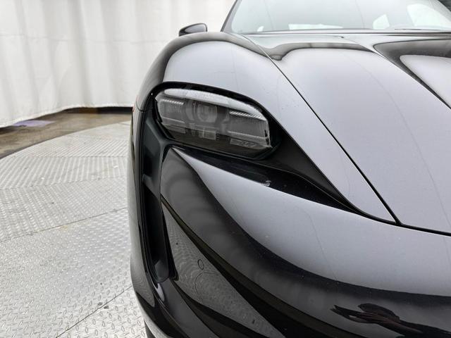 Photo of 2023 Jet Black Metallic Porsche Taycan