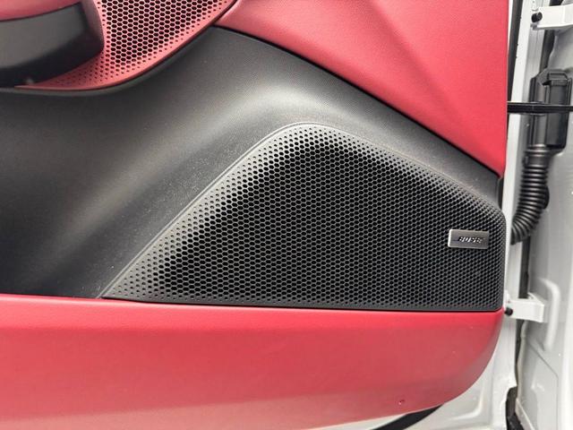 Photo of 2025 Ice Grey Metallic Porsche Macan