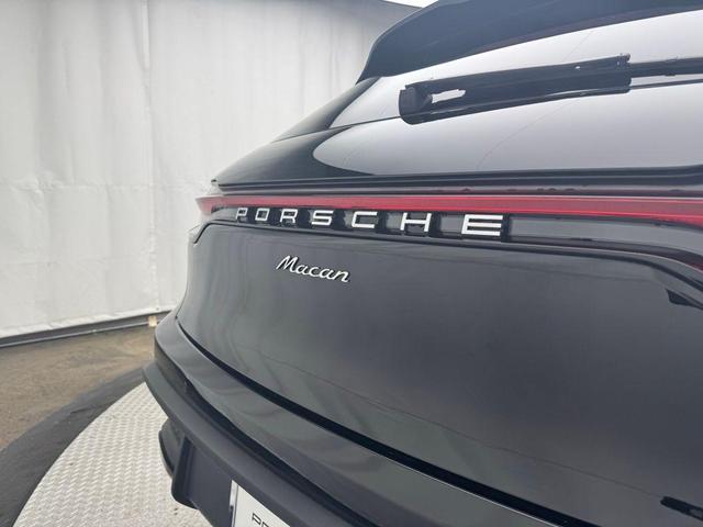 Photo of 2025 Black Porsche Macan