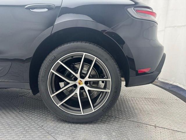 Photo of 2025 Black Porsche Macan