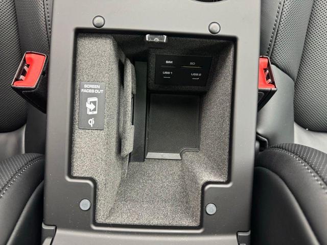 Photo of 2025 Gray Metallic Porsche Macan