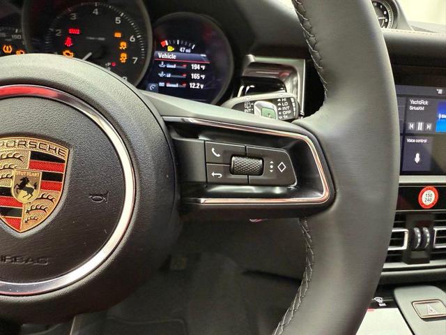 Photo of 2025 Black Porsche Macan