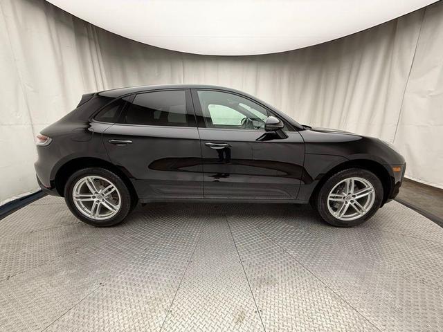 Photo of 2025 Black Porsche Macan