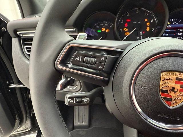 Photo of 2025 Black Porsche Macan
