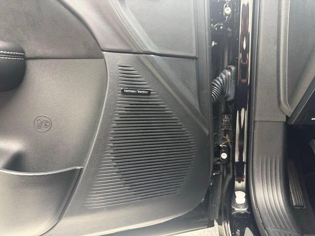 Photo of 2023 Pitch Black Clearcoat Dodge Challenger