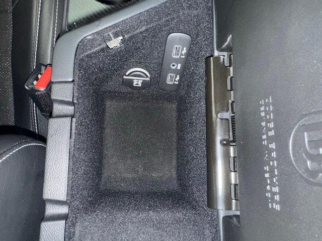Photo of 2023 Pitch Black Clearcoat Dodge Challenger