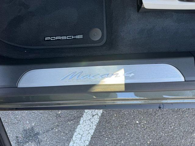 Photo of 2024 Green Porsche Macan Electric