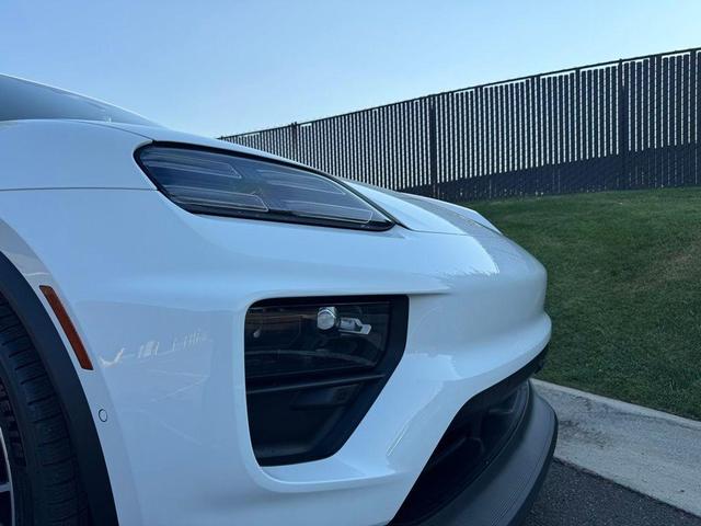 Photo of 2024 White Porsche Macan Electric